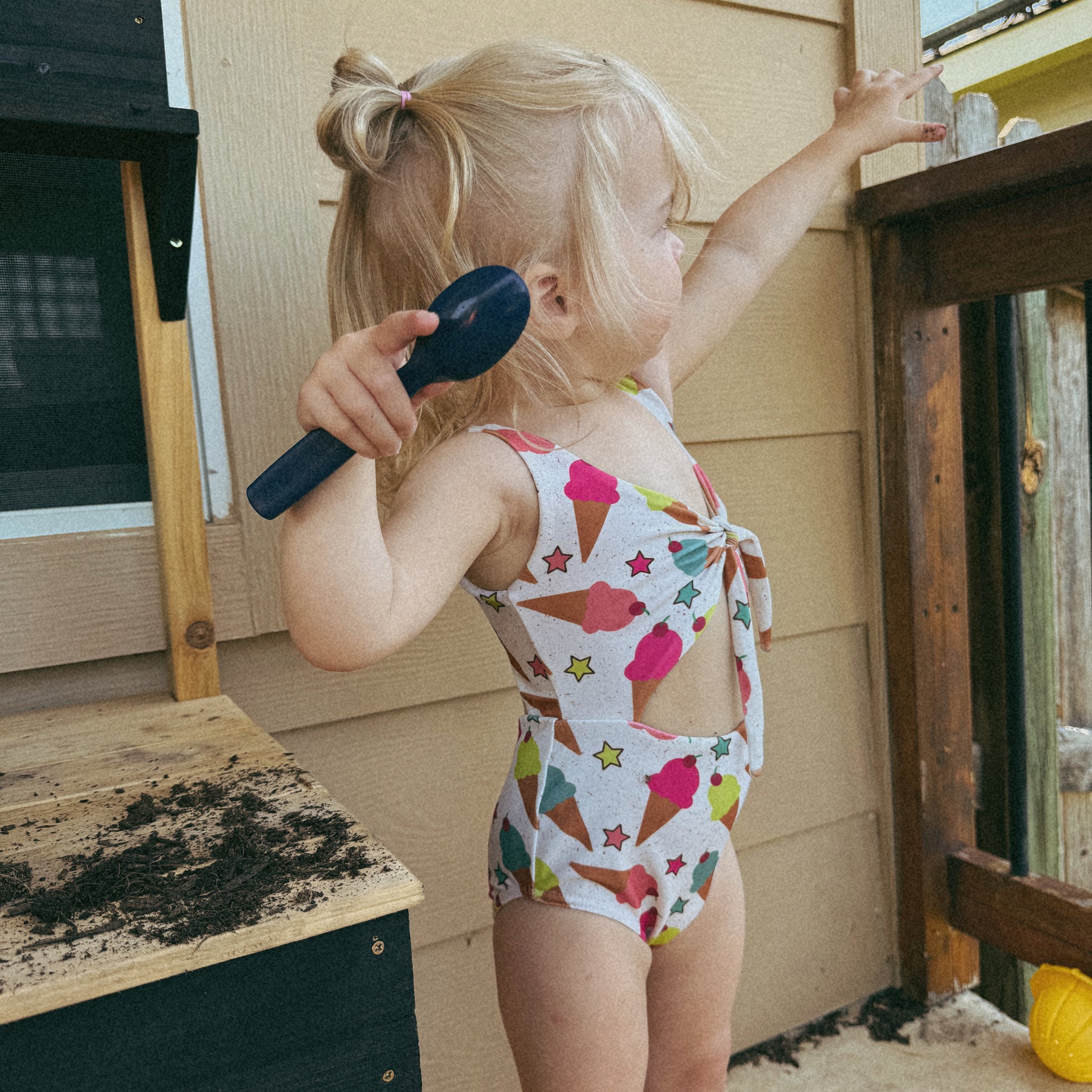 cut out swim